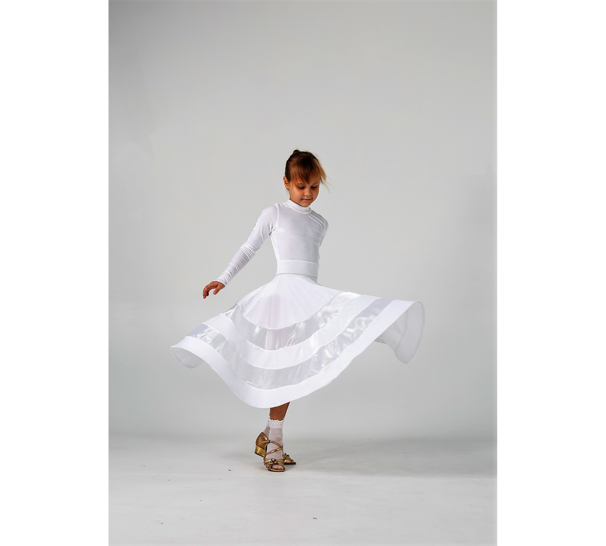 Snowhite Transformer dress with 2 skirts Snowhite Transformer dress with 2 skirts