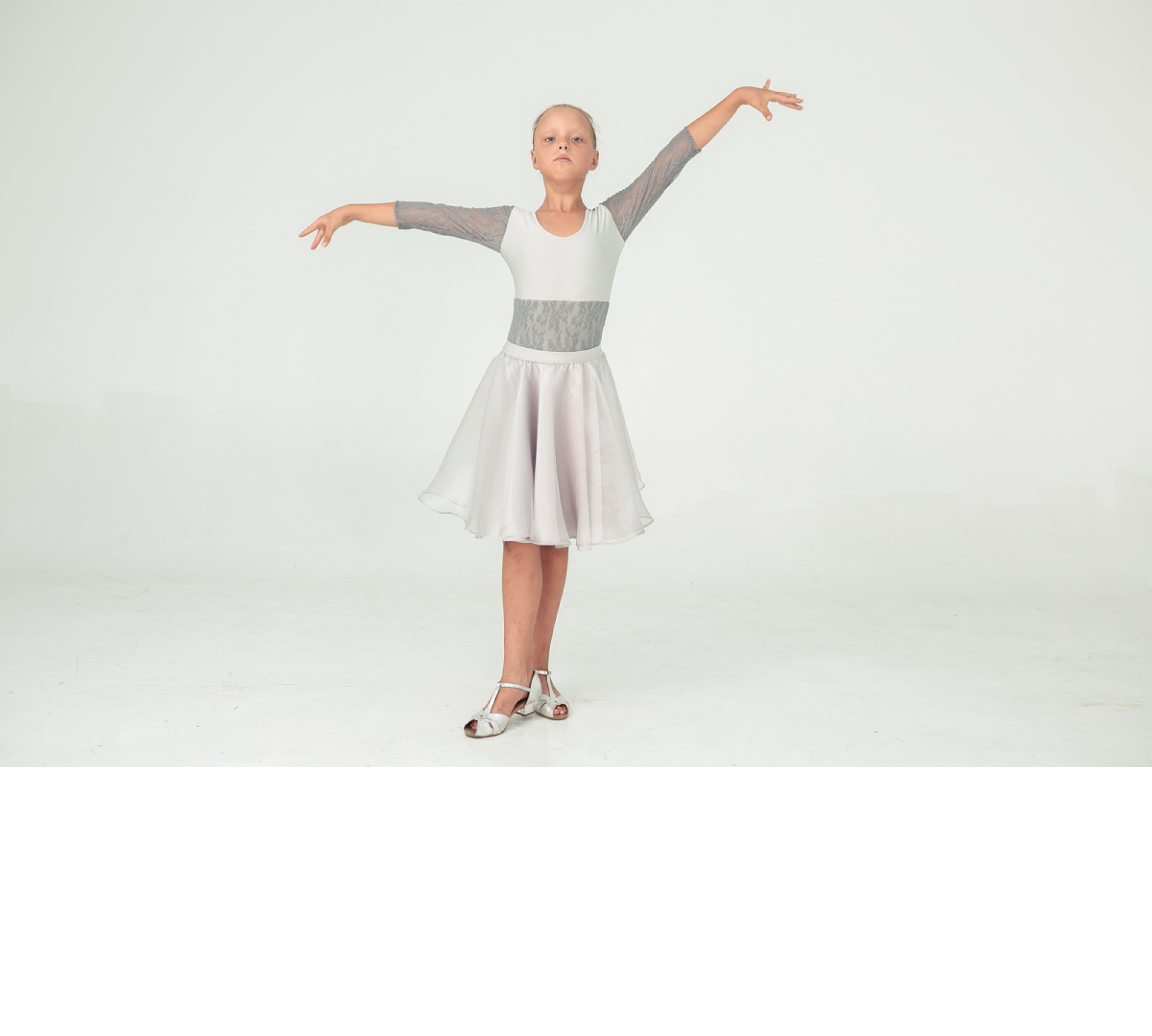 Sliver Rain transformer dress with 2 skirts