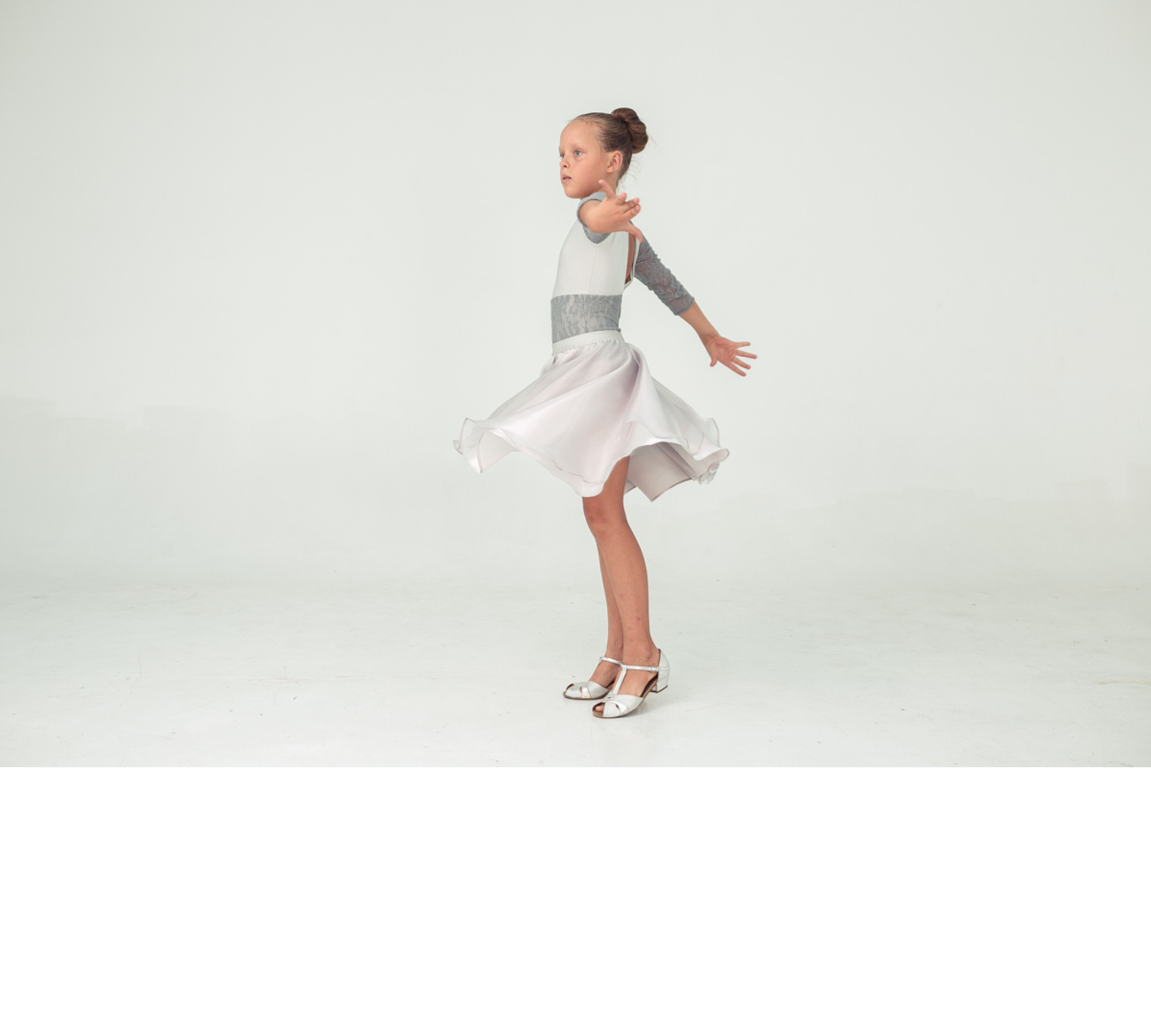 Sliver Rain transformer dress with 2 skirts