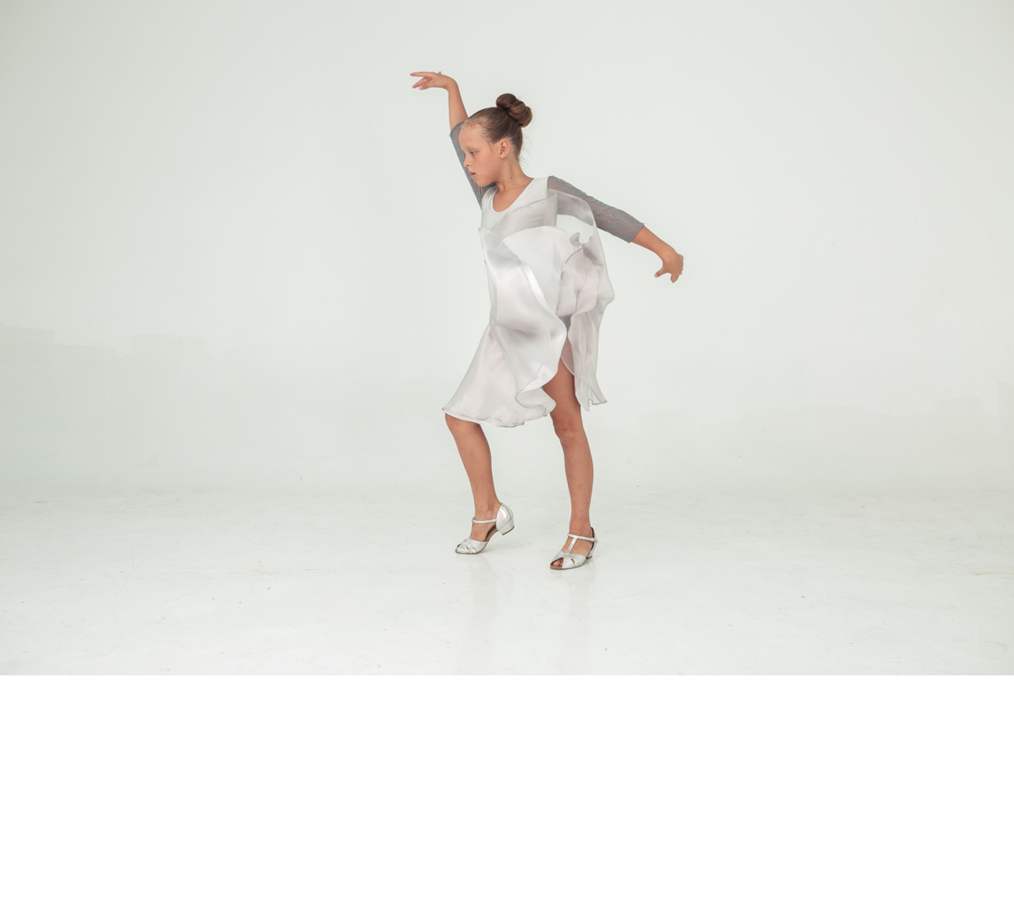 Sliver Rain transformer dress with 2 skirts