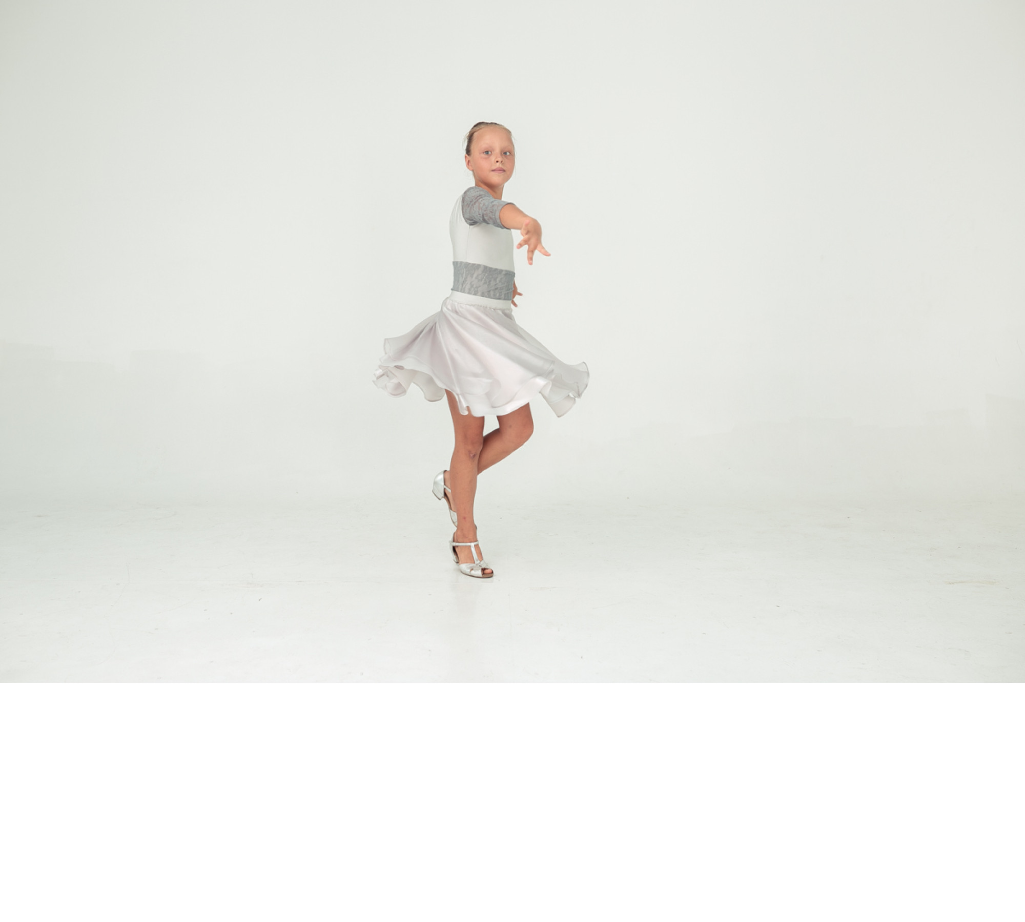 Sliver Rain transformer dress with 2 skirts