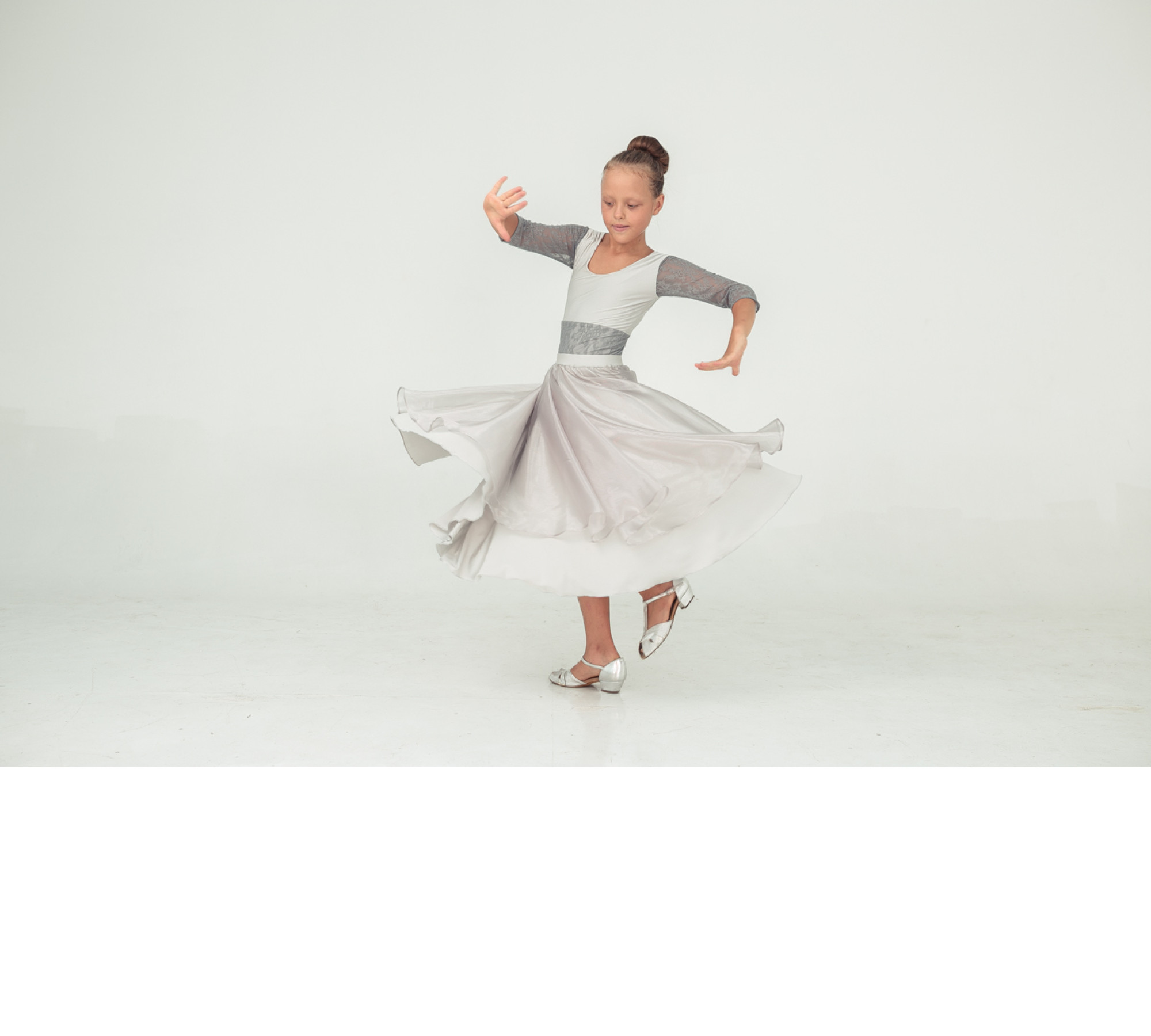 Sliver Rain transformer dress with 2 skirts