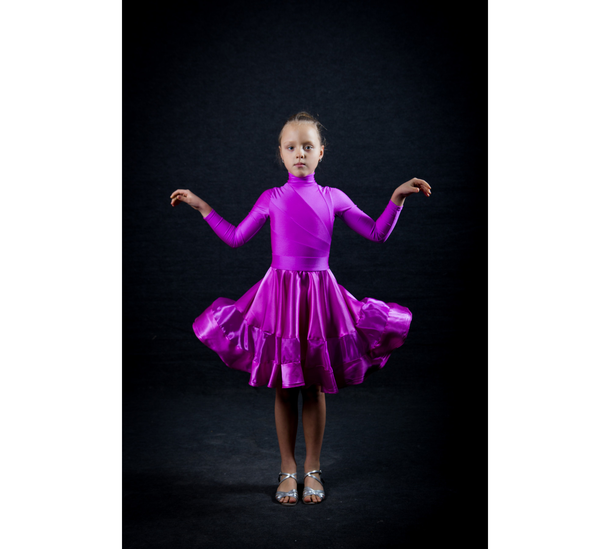 Secret of Ella Transforemer dress with 2 skirts Secret of Ella Transforemer dress with 2 skirts