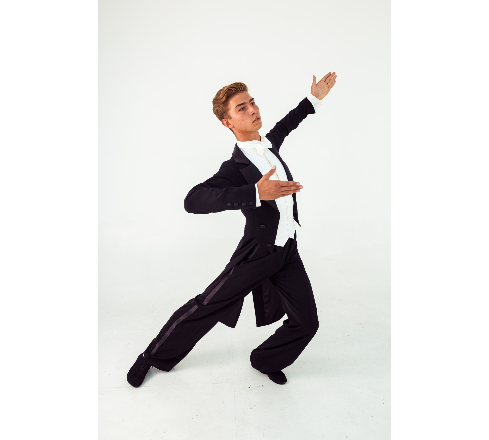 Tailsuit 